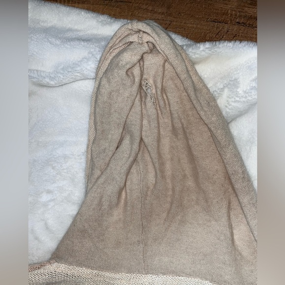 Women's Cream and Tan Open-Front Sweater - Picture 4 of 5